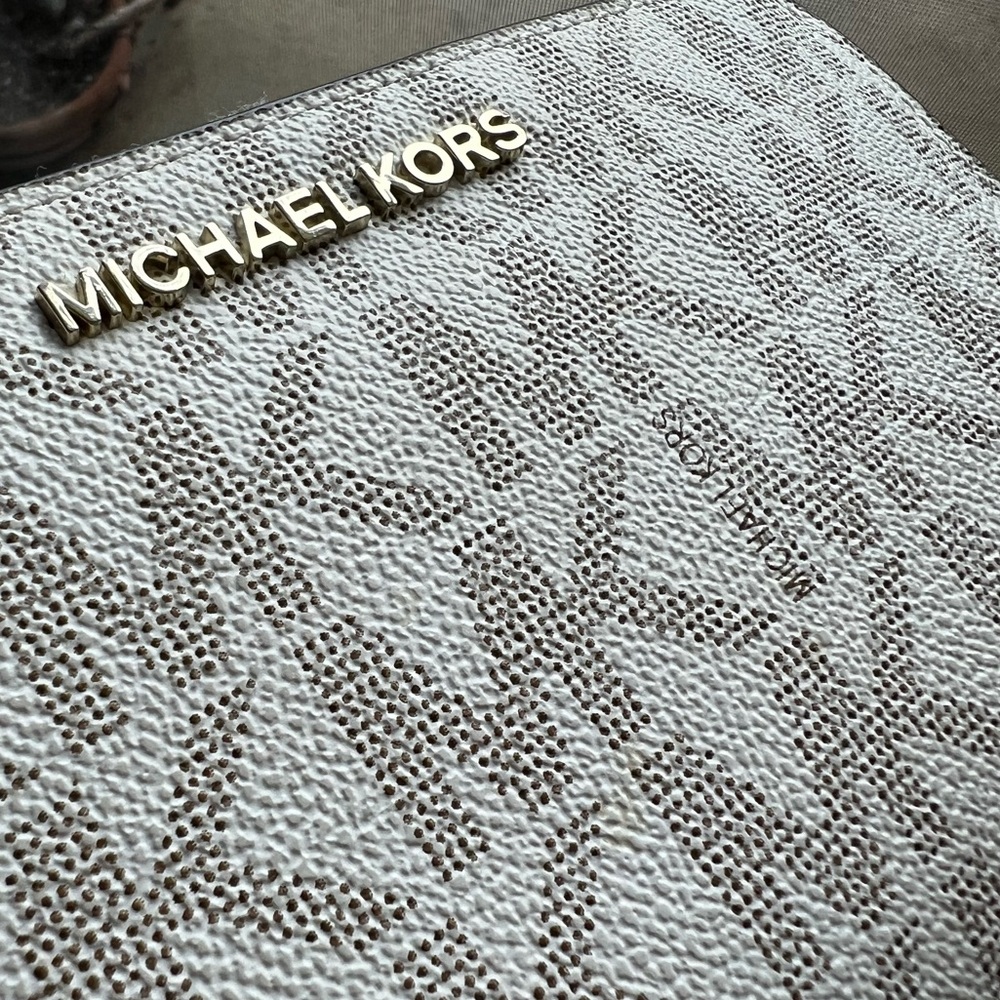 Michael Kors Signature Monogram Wallet